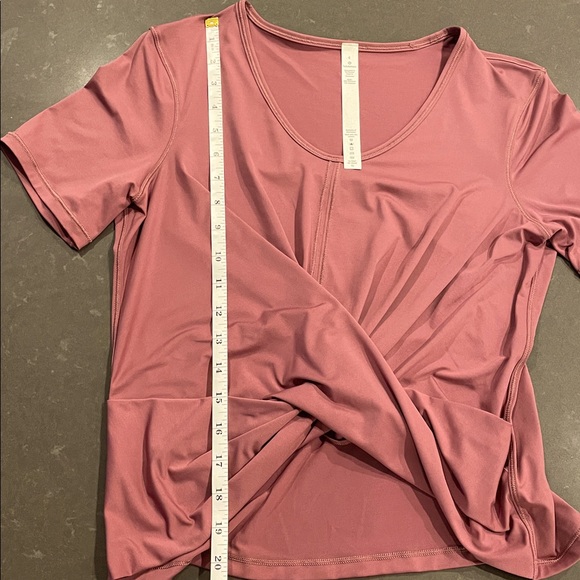 Lululemon Athletica Do the Daily Twist Front Crop Top Size 4 - Picture 8 of 11